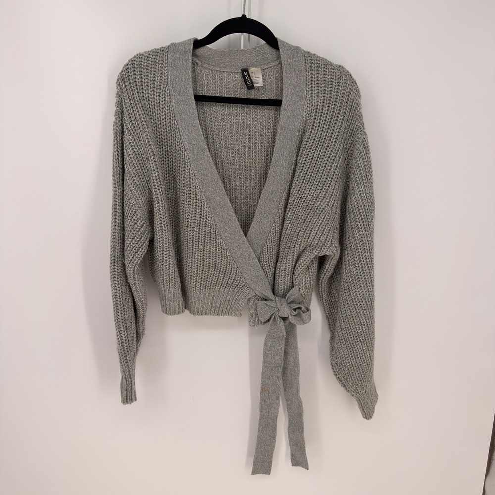 H&M Divided Wrap Cardigan Womens S Gray Chunky Knit Cropped Balletcore Layering